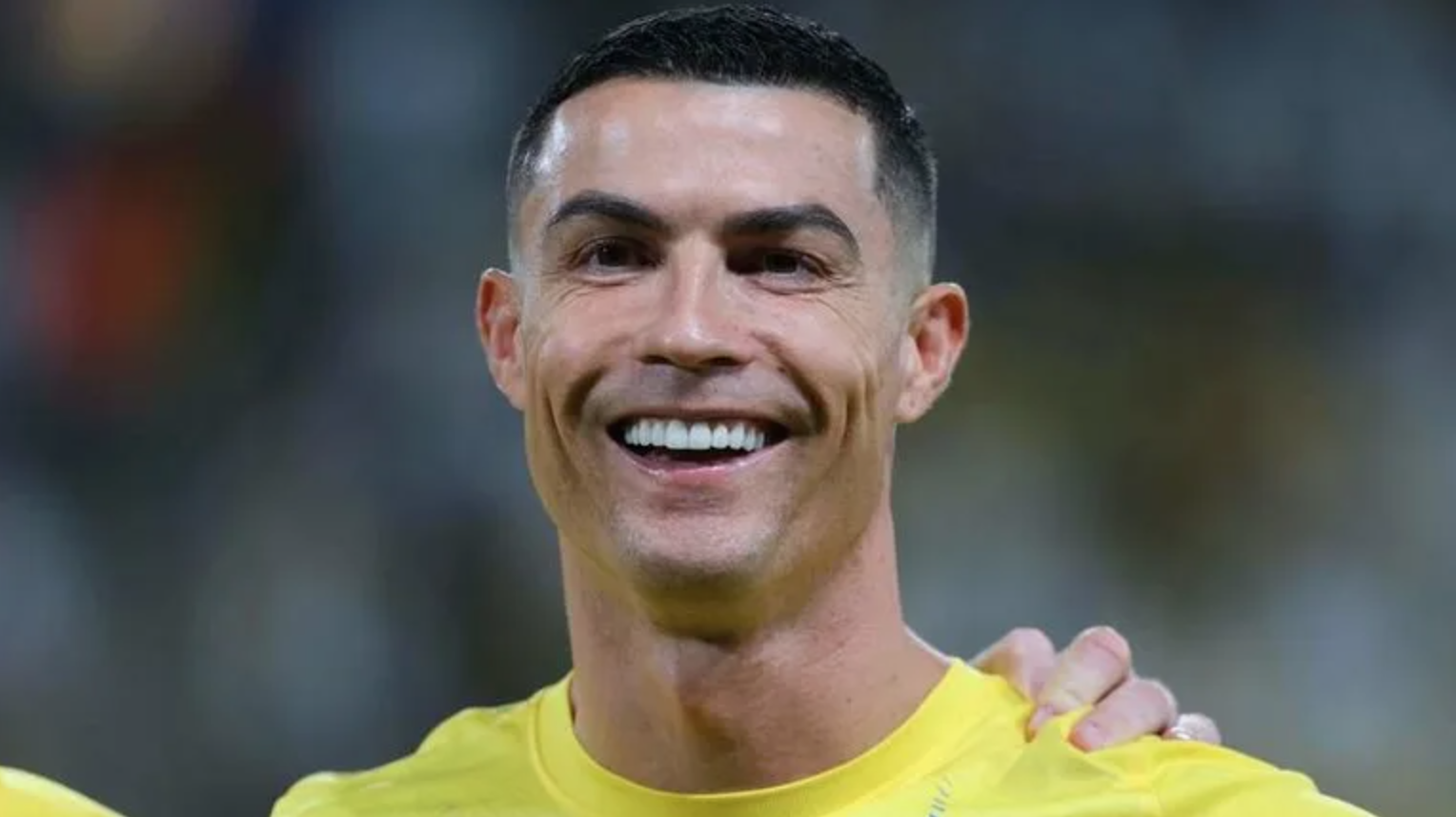 Ronaldo tarix yazmağa davam edir
